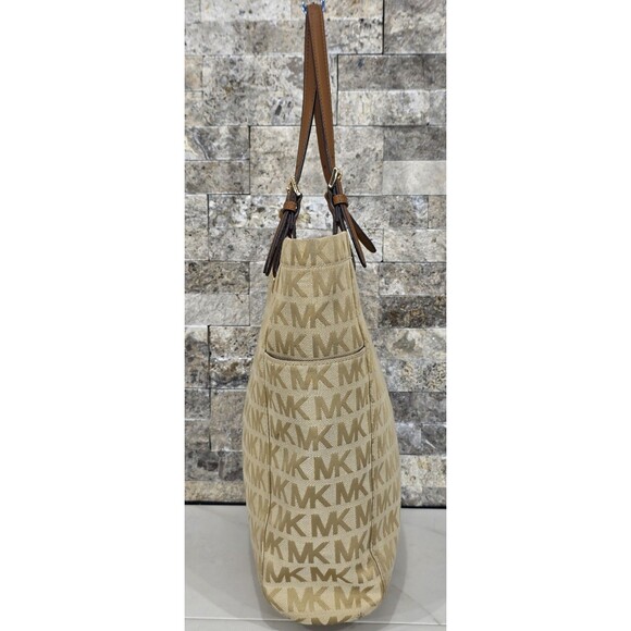 Michael Kors Jet Set Shopper Tote Large Beige Signature Logo Jacquard Travel Bag - Picture 8 of 16